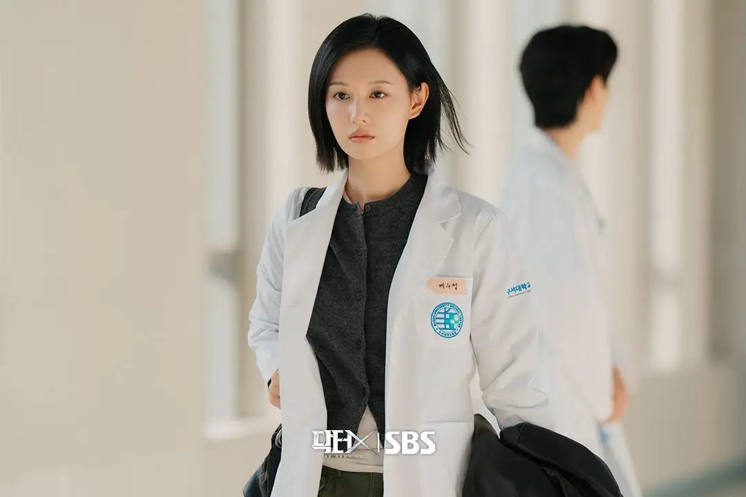 4 Fakta Menarik Doctor X Drama Protes Dokter Ortopedi Korea