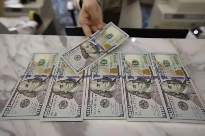 Inflasi AS memanas picu dolar menguat